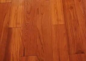 地板如何打蠟?zāi)兀恳黄鹂纯窗桑? /> </a> <p> 地板如何打蠟?zāi)?？下面，和襄陽物業(yè)保潔公司的小編一起看看吧！1、清理地面垃圾和雜物，豎立施工指示牌;2、用中性清潔劑配合洗地機……</p> <a href=